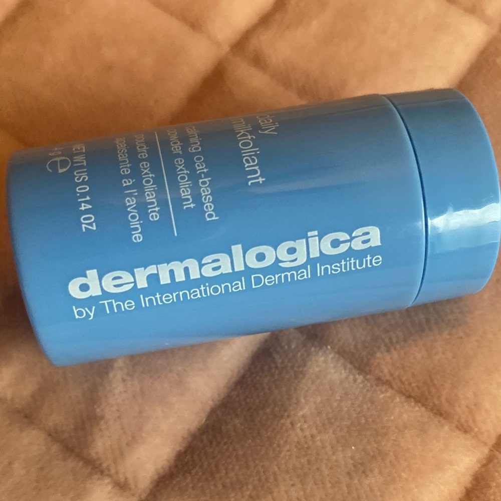 New!! 💕4/30💕Dermalogica daily milkfoliant - Picture 4 of 5
